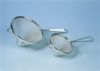 Geschirr und Besteck